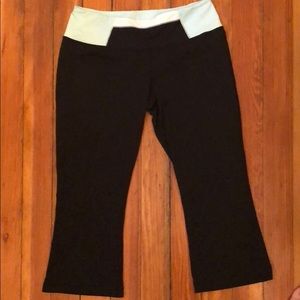 NWOT Lululemon Cropped Pants
